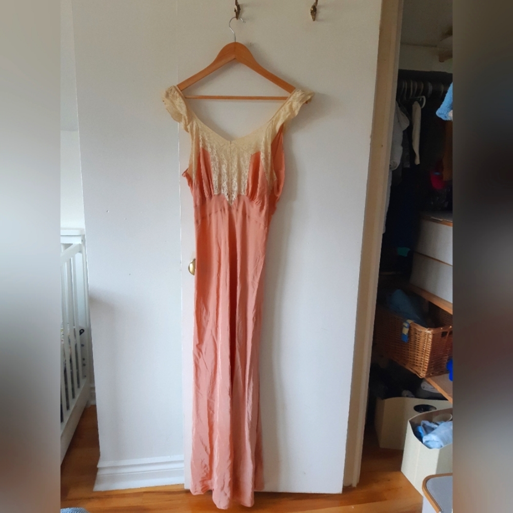 Vintage, soft rose/cream silkly and lace skip